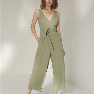 Wilfred Jumpsuit size 4 in a lovely green color.